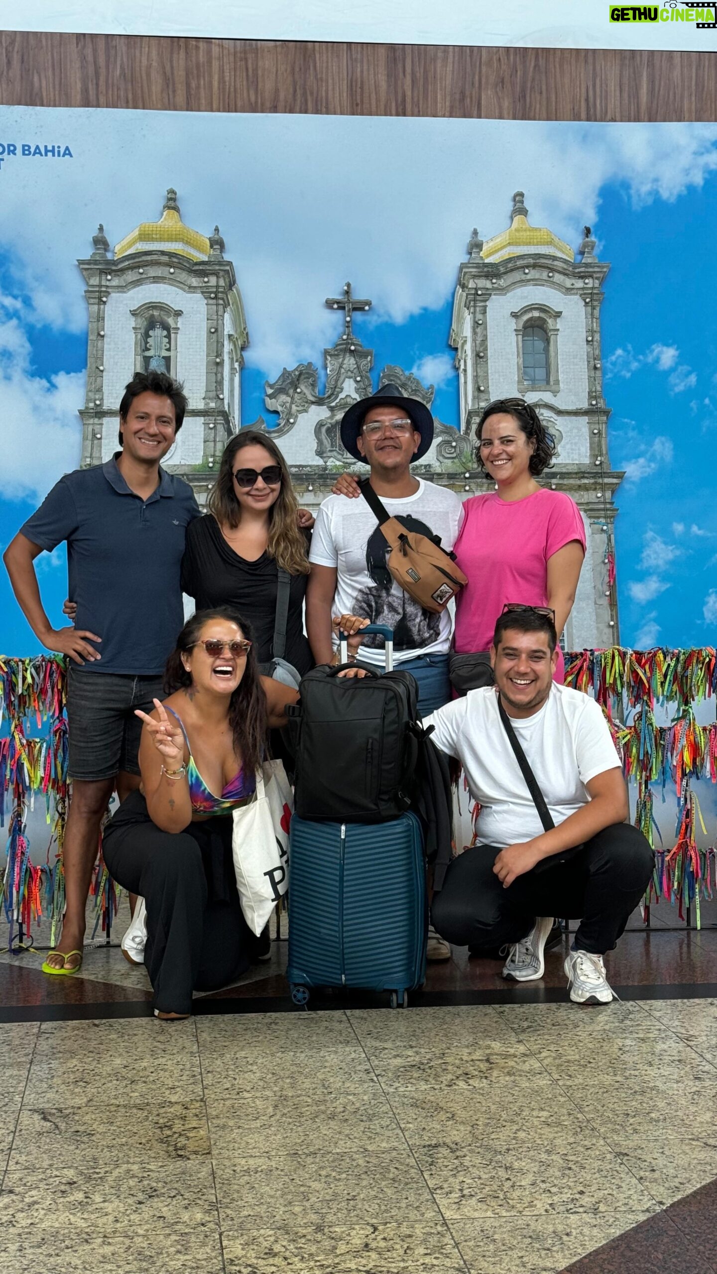 Pamela Leiva Instagram - La etapa de ir a Brasil 🇧🇷🔥🍑♥️con tus amigos recomiendo no saltársela!!! Gracias a mis guachitos que me regalaron vacaciones inolvidables y llenas de historias que nos harán reír eternamente!!. Los amo!!