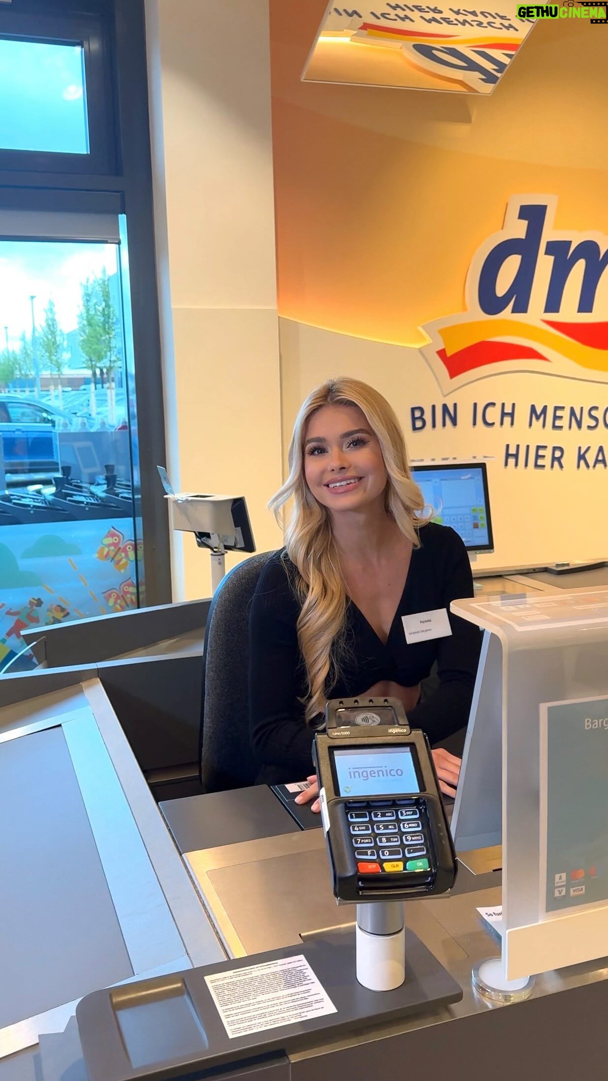 Pamela Reif Instagram - Cashier Pamela, how may I assist you? 🛒 I HAD A BLAST!! 🛍️ which city should I come to next? 🥸🥸 I collected donations for a good cause, combined with a Meet & Greet 🤓 and from my new cashier-experience I can tell that those are the top 3 products you guys love to buy: 1) Peanut Cake Bar 2) Chocolate Crisp Protein Bar 3) Caramelized Almonds Nut Butter 🥸🫡 with a smooth tendency to the pink éla conditioner 🧴 Watch my story to see more ♥️♥️♥️♥️ #meetup #meetandgreet #pamelareif #naturallypam #dmdeutschland #elabeauty #donation