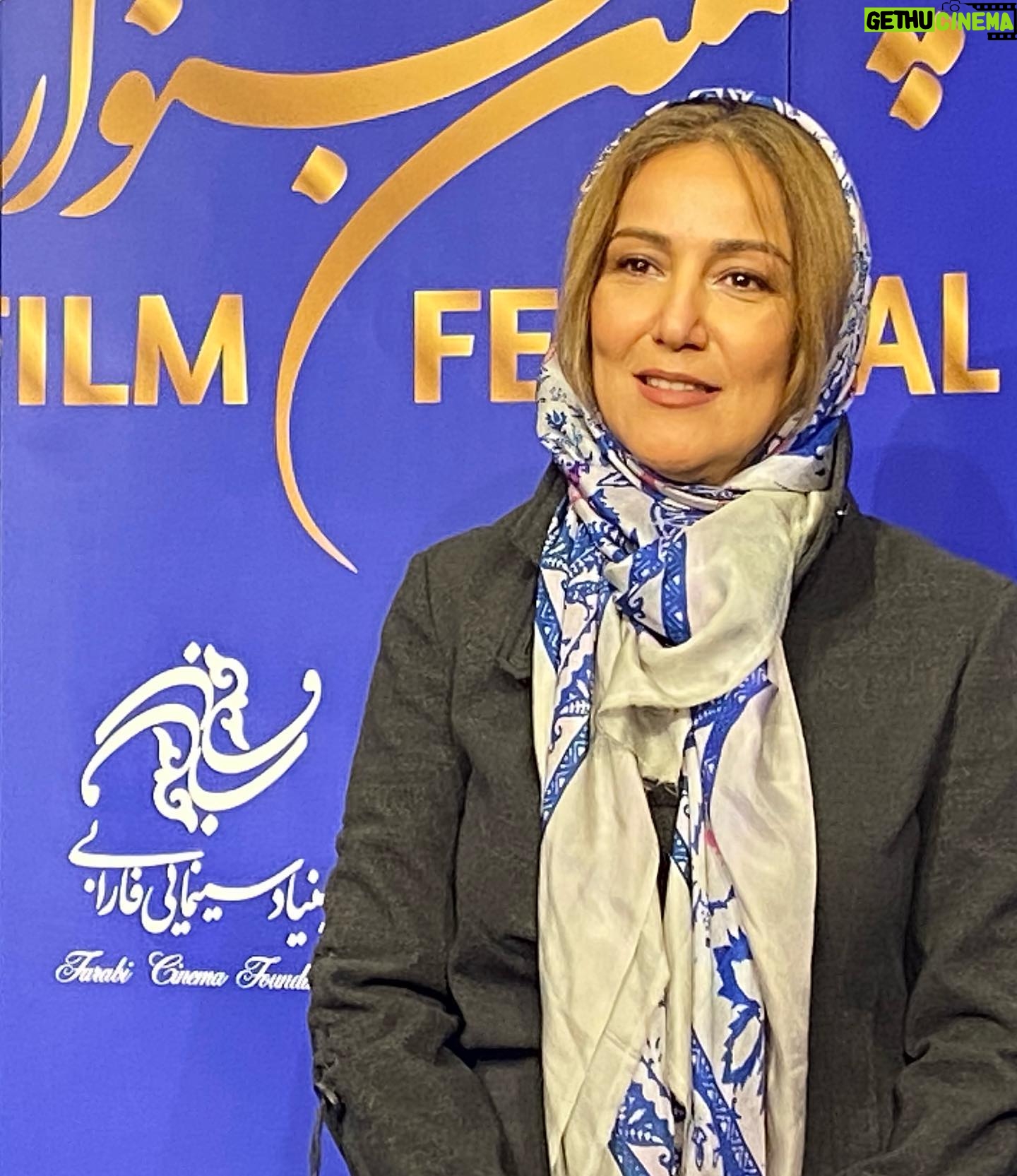 Pantea Bahram - 22.7K Likes - آنچه از اين هياهو برايم ماند و مي ماند، دست خط و مهرِ استاد است. و آن حرفِ پُررنگ در انتهاي پيام كه نوشتند : "تنهاييِ شما را ستايش مي كنم "
خوشا 🔆
#مسعود_كيميايي
@masoud_kimiai_