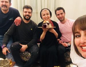 Pantea Bahram Instagram - 🥰💟كرونا به دووووووور
#تولدم مبارك #چالش_خنده