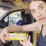 Paola Nuñez Instagram - A que saben los snaks en Tailandia?