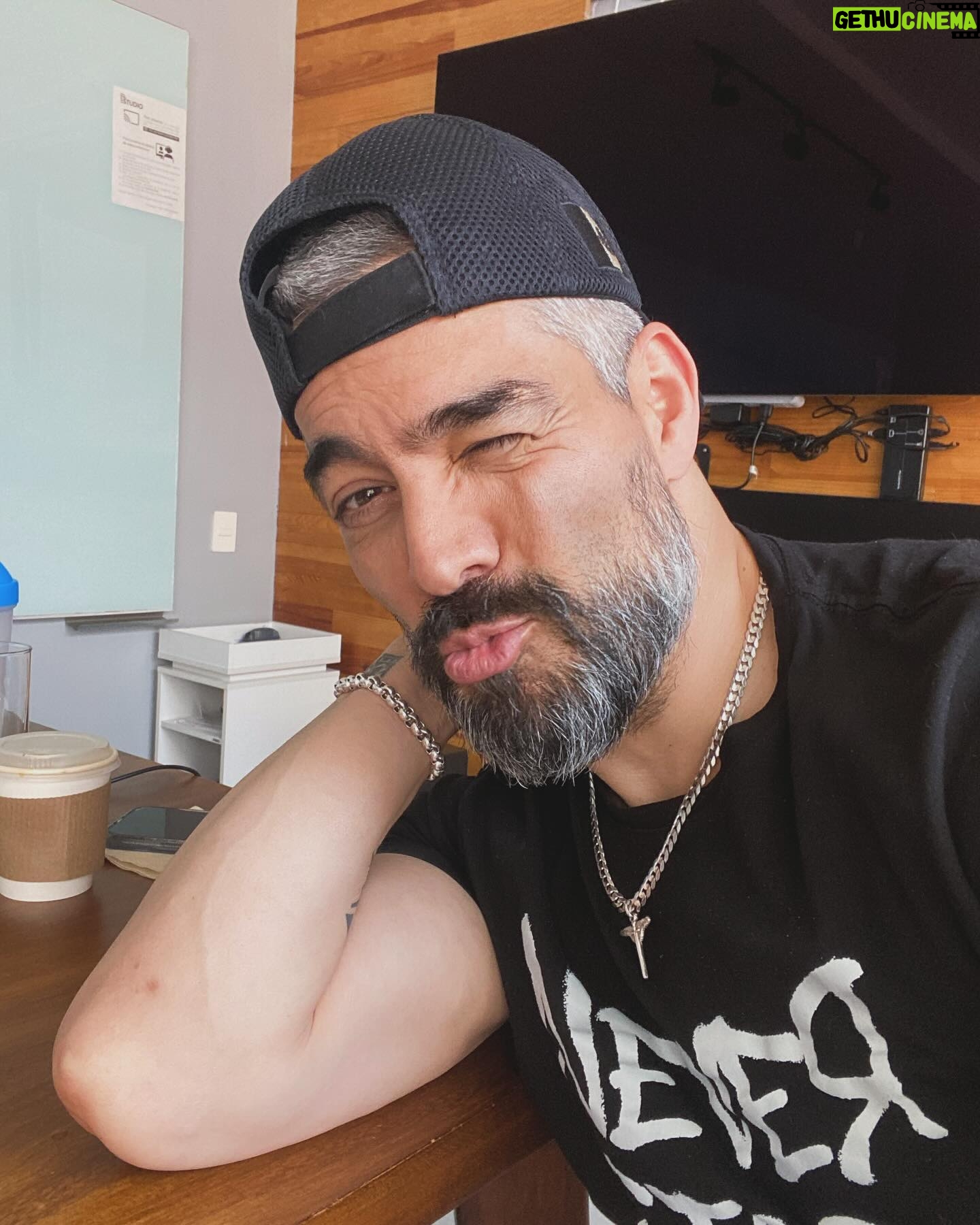 Paola Nuñez - 14.2K Likes - Hasta que se me hace trabajar con el mejor actor de Mexico @omarchaparro GRACIAS VIDA