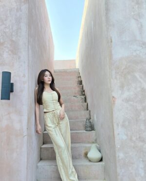 Parada Thitawachira Instagram - อยากไปทะเลแล้ววววว 🏖️@HM #HMThailand #HMxME