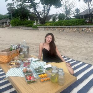 Parada Thitawachira Instagram - 🤍 picnic after the rain. 🌧️ @charrasbhawan #จรัสภาวัน #CharrasBhawan #Khaotaobeach #huahin 👯‍♀️🩱🕶️by p’pang 😅