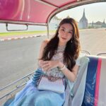 Parada Thitawachira Instagram - สวัสดีปีใหม่ไทยล่วงหน้าค่ะ 😊🤍