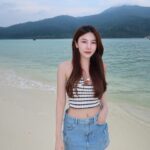 Parada Thitawachira Instagram – พยายามจะลืมตาสู้แดด แต่ไม่ไหววว 😅