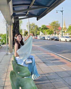 Parada Thitawachira Instagram - สวัสดีปีใหม่ไทยล่วงหน้าค่ะ 😊🤍