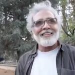 Parastoo Salehi Instagram - غم قفس به کنار، آنچه عقاب را پیر میکند، پرواز زاغ های بی سر و پاست!!! . دیروز که این فیلم و دیدم اومدم یک چیزی بنویسم گفتم صبر کنم شاید من زیادی حساس شدم و زود بهم برمی خوره ولی دیدم نه حس خیلی ها همینه البته این شخص سالهاست به طرق مختلف اعلام کرده چجور آدمی هست و موضعش چیه و ... اما این خنده ها و خونسردی و تریپ به کتفم ایشون چندش آوره تهوع آوره نفرت انگیزه ... چه اصراریه که بعضی هاتون که سابقه هنری خوبی هم دارید گند بزنید به خودتون و باورهای ما!؟؟؟ وقتی هنرمند به خدمت سیاست و سیاستمداران درمیاد چیزی جز نفرت برداشت نخواهد کرد حیف و صد افسوس از انسان های آزاده که می روند و ... تاریخ چه داستان ها بنویسد از شمایان حس شما چیه رفقا ؟؟؟ . ای مگس عرصه سیمرغ نه جولانگه توست عرض خود می‌بری و زحمت ما می‌داری #داریوش_مهرجویی #بهروز_افخمی #پرستو_صالحی