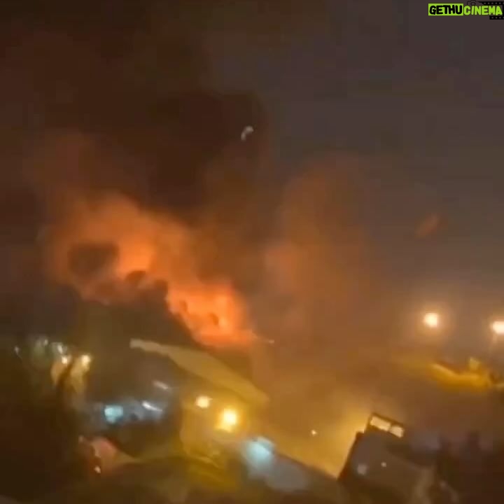 Parastoo Salehi Instagram - جمهوری اسلامی مسئول جان زندانیان است وای به حالتان اگر سر مویی از سر کسی کم شود ننگ بر شما که وجودتان جز سیاهی و تباهی چیزی نداشته . . #نه_به_جمهوری_اسلامی #نه_به_حکومت_دینی #ایران #همبستگی #زن_زندگی_آزادی #آزادی#آزادی_بیان #مهسا_امینی #نیکا_شاکرمی #سارینا_اسماعیل_زاده #حنانه_کیا #پرواز۷۵۲ #آبان۹۸ #مادران_آبان #۸۸ #زندانی_سیاسی #بکتاش_آبتین #محمود_شهریاری #حسین_رونقی #محمد_رسول_اف #زینب_موسوی #فریدون_فرخزاد #نه_به_حجاب_اجباری #نه_به_دیکتاتوری #پرستو_صالحی #parastoo_salehi #actress #Iran #freedom #mahsa_amini