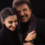Parastoo Salehi Instagram - و این وداع تلخ مردی بود با عشق زندگیش ولی این پایان قصه ی این عشق نبود و نیست یاد و خاطرات ستاره تا همیشه زنده است چه برای استاد بیژن مرتضوی چه خواهران داغدارش و چه تمام دوستان و آشنایانش، ستاره جان روحت شاد یادت جاودان 🙏🏻🕊🤍 و الهی خدا قرار بده به دل بی قرار استاد بیژن مرتضوی🙏🏻😭 @bijan_mortazavi_original @setareh_saeidi .