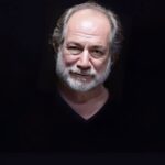 Parastoo Salehi Instagram - بازم نمی دونم چی برات بنویسم برات تو واتس آپ نوشتم و می نویسم رفتنت هیچوقت عادتم نمیشه عزیزِ مادر 🤍🕊🙏🏻🖤😭 #آتیلا_پسیانی