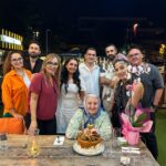 Parastoo Salehi Instagram - لحظه لحظه ی با تو بودن قشنگه البته نه اونوقتا که قرصای ویتامینتو میگم بخور و هربار یه بامبولی در میاری🙈 و نه اون موقع ها که واکر یه ور خونه ست تو یه ور دیگه و تنها بحث و جنگ و جدل ما سر همین چیزهاست چون من طاقت بیماری تورو ندارم و تو بحث سلامتی بهت سخت میگیرم و غر میزنم ولی بدون، بدونِ تو اصلا من، من نیستم بمونی برام تا همیشه تولدت مبارک و ببخش تو این سن و سال از خانواده ات از وطن دورت کردم ولی شک نکن ایران آزاد میشه و با هم برمی گردیم خونه🙏🏻❤️🧿😘🎂 و مرسی از دوستای خوبم که تو غربت نگذاشتن مامان احساس تنهایی کنه و کنارش بودن دوستون دارم رفقا ❤️😘 . و ممنون از رستوران ایرانی گلاب که درجه یک هستن 🌟👍🏻 @golabrestaurant . #پرستو_صالحی #مادر#ایران