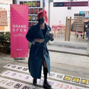 Park Bom Instagram - 길에서 춤추려다 도망가는중#2ne1 @dnation_official #dnation #디네이션 #박봄 #parkbom #bompark #ぼム #朴春‎#بارك_بوم#