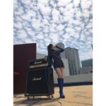 Park Bom Instagram - 뮤비때 이쁜하늘좀 보세요~~🔆💖 #2ne1 @dnation_official #dnation #디네이션 #박봄 #parkbom #bompark #ぼム #朴春‎#بارك_بوم##❤️🍀