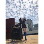 Park Bom Instagram - 뮤비때 이쁜하늘좀 보세요~~🔆💖 #2ne1 @dnation_official #dnation #디네이션 #박봄 #parkbom #bompark #ぼム #朴春‎#بارك_بوم##❤️🍀