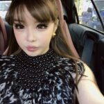 Park Bom Instagram - 나들이 나왔다가 찍었어요 지금 여러분들을 생각하며 폭풍 다이어트중🍀❤️ 노래도 폭풍 연습중... 충전중...초심으로 돌아가자... ㅠㅠ #박봄 #parkbom #2ne1 #bompark #朴春‭‭ #ぼム