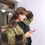 Park Bom Instagram - 오랜만에 바글바글 머리를 하고서~.. #2ne1 @dnation_official #dnation #디네이션 #박봄 #parkbom #bompark #ぼム #朴春‎#بارك_بوم#