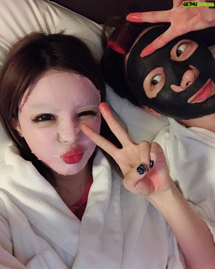 Park Bom Instagram - #Dnation #2ne1 #박봄 #parkbom #롭스 #bompark #ぼム #朴春 #بارك_بوم#나리팩 #우리아침부터1일1팩 #박봄관리