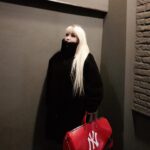 Park Bom Instagram - 여러부운~ 여러분도 메리 크리스마스 보내시구요~~ 즐거운 크리스마스~ 보내세요~💋👑🎄🥳 Merry Christmas~😘 #2ne1 @dnation_official #dnation #디네이션 #박봄 #parkbom #bompark #ぼム #朴春‎#بارك_بوم#