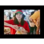 Park Bom Instagram - 오늘 아침 태국에 가있는 다라에게서 직접 날라온 따끈따끈한 영상~~😂😂”옥수수가 좋아요~~호~~~”🌽🌽🌽🤣🤣🤣❤️❤️🍀🍀 (Dara send me this funny clip this morning from Thai~❤️🍀she says ”I love corn~”🤣) I miss her~~😍 #2ne1 #YG @dnation_official #dnation #디네이션 #박봄 #산다라박 #sandarapark #parkbom #bompark #ぼム #朴春 ‎#بارك_بوم#