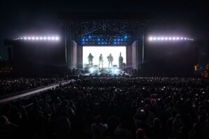 Park Bom Instagram - 2NE1 #2ne1 #coachella
