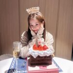 Park Cho-rong Instagram - 🎂❤️ @makeup_soonsoo