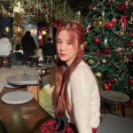 Park Cho-rong Instagram - 달콤한 케퀴캔들~ 🎂#pinkchristmas#야외녹음실#원더케이#apink
