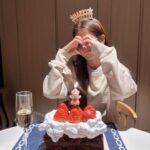 Park Cho-rong Instagram - 🎂❤️ @makeup_soonsoo