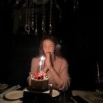Park Cho-rong Instagram – 고마워 최고 사랑해💖 
📸 @artist_eunji @_ohhayoung_
