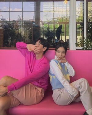 Park Jin-joo Instagram - 한 앵글에 안 잡히는 친절한 광수선배님과 머쓱머쓱🫠