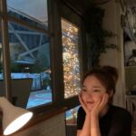 Park Jin-joo Instagram - 하늘이 예뻐가지고 울어가지고 눈부어가지고