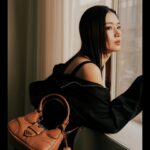 Park Ju-hyun Instagram - #AD New #PradaMoon 백으로연출하는2000년대스타일🤍 2002년 봄/여름 컬렉션에서 처음 선보인 아이코닉한 디자인이 너무 내가 사랑하는 스타일 🤍 #prada