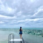 Park Ju-hyun Instagram - 하루에 세번 수영🌊 먹고 수영하고 먹고 수영하고 (살이 찌는건지 빠지는건지 당황스럽고 혼란스럽고 그래...) #그랜드하얏트제주 #제주드림타워
