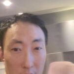 Park Myung-soo Instagram – 불금 나는야 열공중~^^
#edm #party