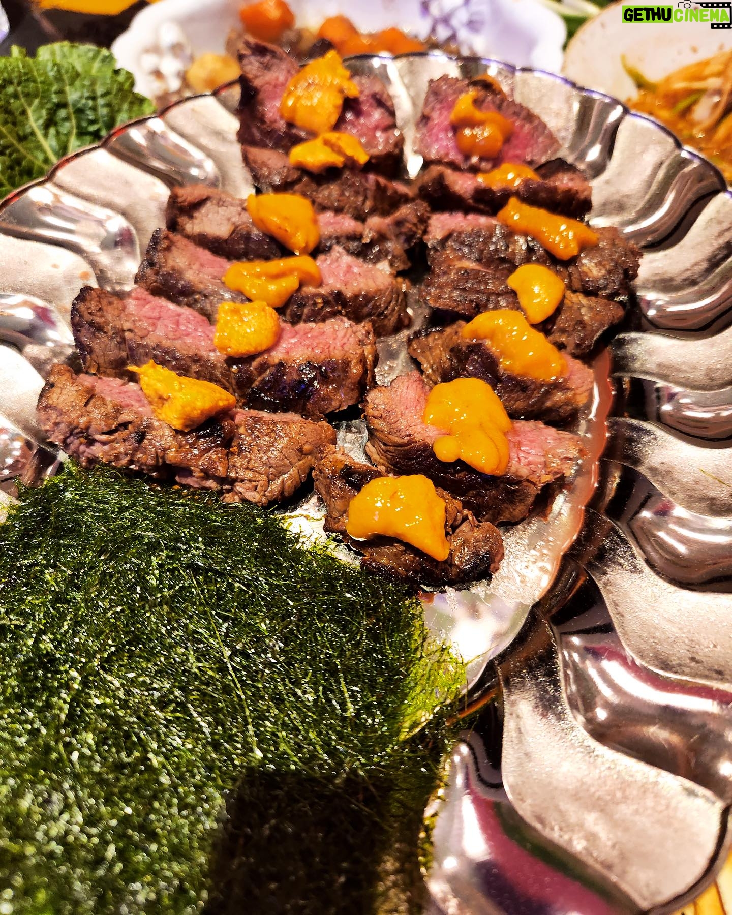 Park Na-rae Instagram - 그저 어느 멋진밤에.. 하프쉘은 제철이고 엄마의 갈비는 맛있으며 광득이과메기는 참 옳구나…