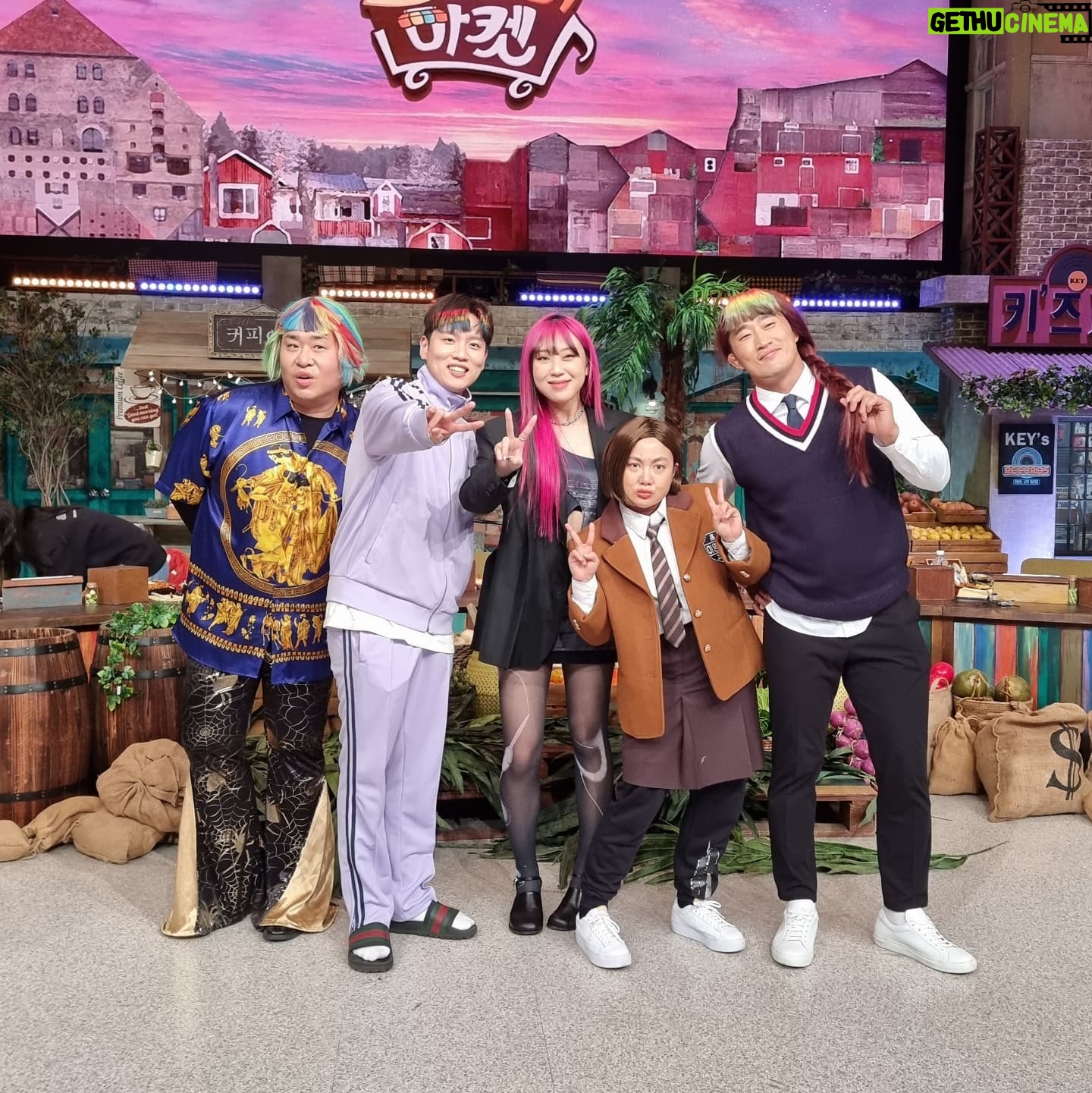 Park Na-rae Instagram - #놀토 #영지 #삼영지 #mz세대 아 역시 영지씨 멋져...
