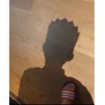 Park Na-rae Instagram - #줄서는식당 #열애설 #내남자 #사랑하는사람 혼란을 드려 죄송합니다.. 제 휴대폰 배경화면의 그 분은.. 내 남자라고 하기도 뭐하고.. 뭐랄까.. 자웅동체? 아가씨와 아저씨의 중간.. 아가저씨? #내가봐도잘생김 #나는나를사랑합니다