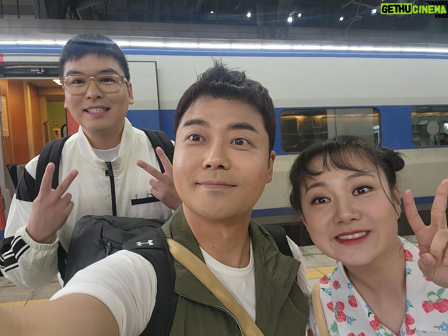 Park Na-rae Instagram - 어우 우리 마른거봐.. 아직 먹기전..#팜유 #목포