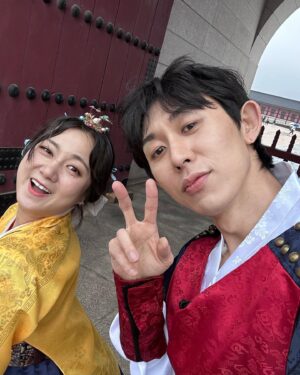 Park Na-rae Instagram - 너 좀 찍더라?? 👍