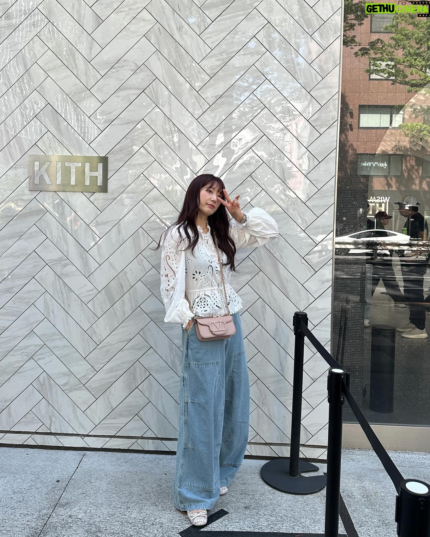 Park Shin-hye Instagram - 히야❣️ 얼마만이야☺️ 여름아🌿🌱🌵 조금만 천천히 와도 되는데🙏🏼