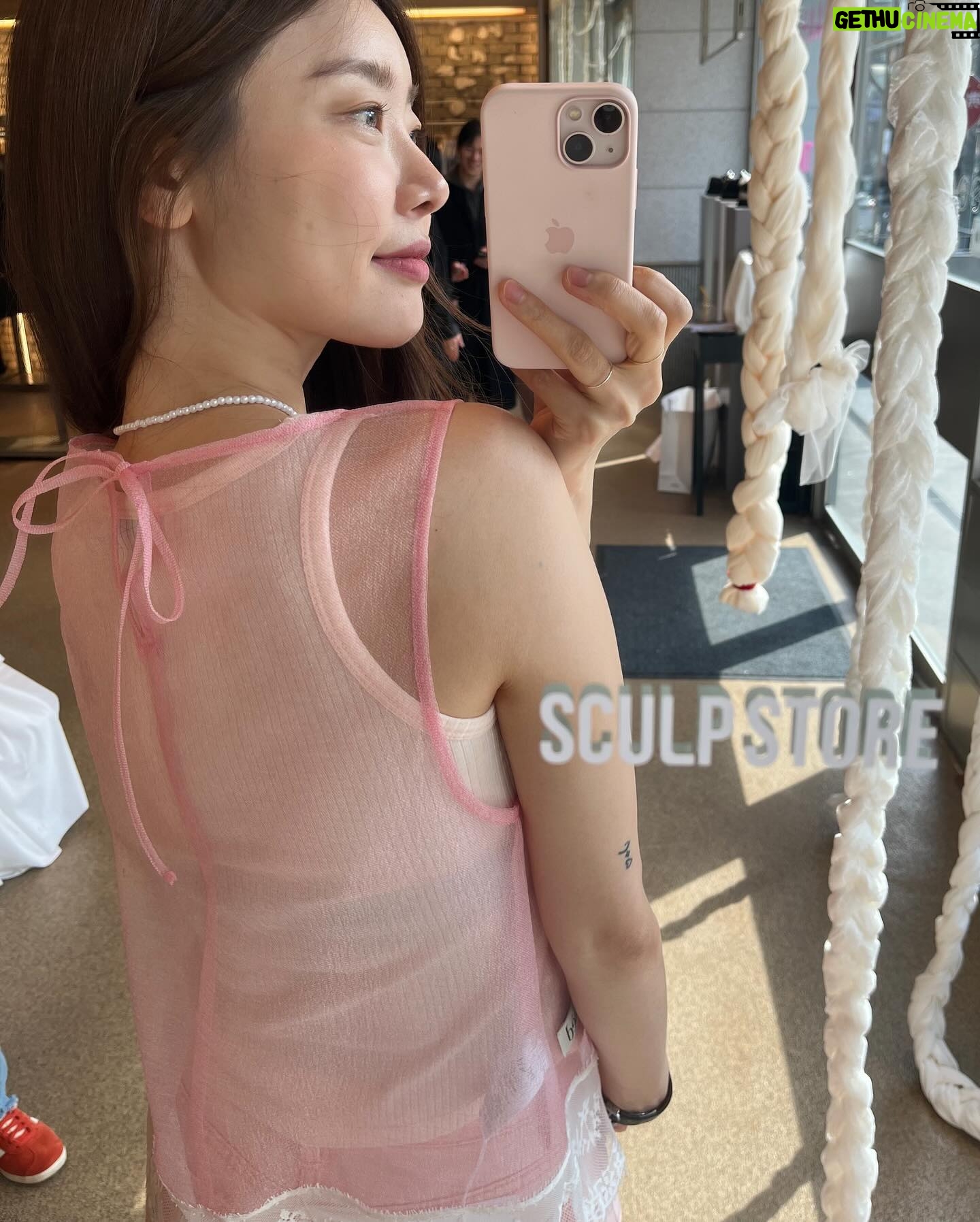 Park So-jin Instagram - ě´ ę°ěąđŚě´ ěë¤đŠľ ě´ ě´ę°âď¸ ě´ë° ěŹëŚŹííŹë ë ěí¤ě¸ę°ë ě´ě¸ëŚŹëę˛ ę°ěđđđđ ë°ëťí ęłłě´ěë¤ đš ë
¸ě¤í
ě§ě´ 뎤ě ë .