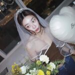 Park So-jin Instagram - BRIDAL SHOWER 👰🏻‍♀️💐🌼🌺🌸 고마워, 사랑해, 나의 소녀들🩶 내게 늘 가장 최고의. 너희는 여전히 사랑스럽고 예쁜. 그러나 내가 제일 예쁜. . . 이혜리 유튜브 채널에. 이것은 우리만의 특별한. 여전히 시끌벅적한.