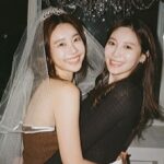 Park So-jin Instagram - BRIDAL SHOWER 👰🏻‍♀️💐🌼🌺🌸 고마워, 사랑해, 나의 소녀들🩶 내게 늘 가장 최고의. 너희는 여전히 사랑스럽고 예쁜. 그러나 내가 제일 예쁜. . . 이혜리 유튜브 채널에. 이것은 우리만의 특별한. 여전히 시끌벅적한.