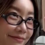 Park So-jin Instagram - 🇫🇷🏊🏻‍♀️🩱🫧👓🌞 . . 해뜨기전에 파리에서 동네수영장 가봤🐠🫧 안경은 콧대아니고 볼따구에 걸치는거에오.