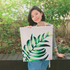 Park Soo-jin Instagram - 비가 와도 그림은 싱그럽게♡
@_mypalette 
#마이팔레트#오늘의작품#거실에놔야지#오늘의싸인은#입술#쪽#아트클래스#힐링#화분대용