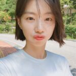 Park Soo-jin Instagram - 가족 나들이♡ #유모차끌고#나들이#날씨좋다