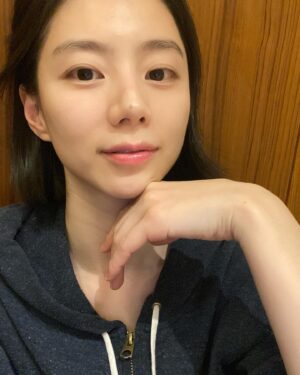 Park Soo-jin Instagram - ♡