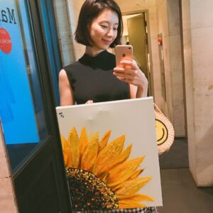 Park Soo-jin Instagram - 오늘의 마이팔레트는 해바라기🌻🌻 #마이팔레트#아트클래스#힐링#커피마시며#음악들으머#그림그리기#해바라기#좋다