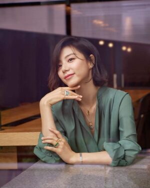 Park Soo-jin Instagram - 모니카비나더♡

#모니카비나더#오랜만#까꿍