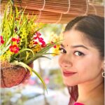 Parsa Evana Instagram – দেখা না হলেই বোধয় ভালো হতো।রোজ দেখা করার কথা ভাবতে হতো না।জীবন চলত জীবনের মতো করে স্বরল রেখায় ।একটু তিতা একটু মিঠা…….